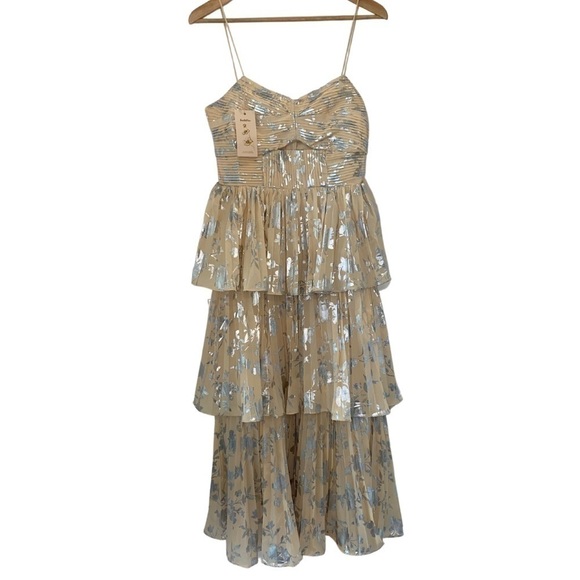 JardinVue Ivory Metallic Spaghetti Strap Tiered Midi Dress size medium NWT! - Picture 2 of 4